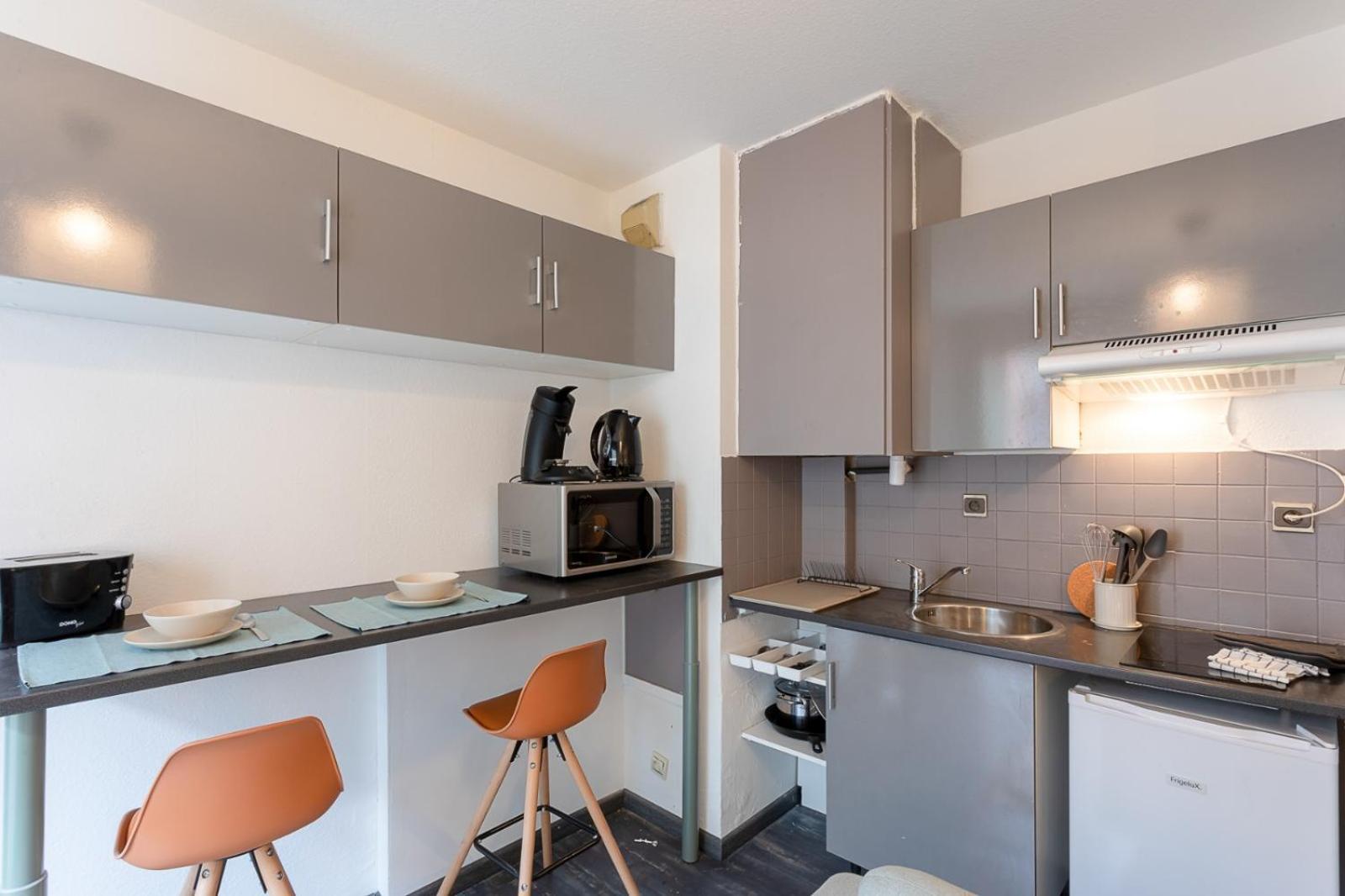 Le Baudis - Grand Studio Avec Coin Nuit Et Parking Toulouse Buitenkant foto